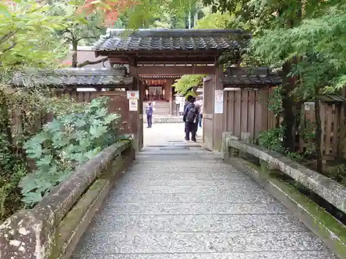 宇治上神社の山門・神門