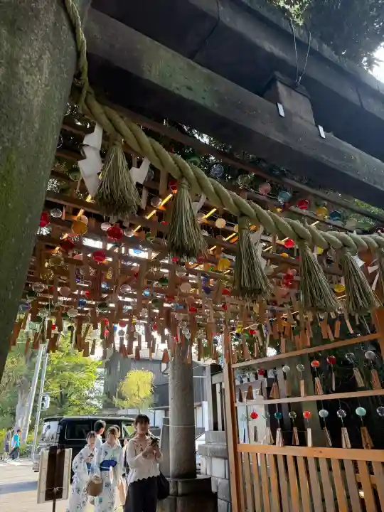 川越氷川神社の{uncategorized: "未分類", other: "その他", undefined: "問題あり", building: "その他建物", grave: "お墓", sacred_gate: "鳥居", guardian: "狛犬", statue: "像", buddha: "仏像", history: "歴史", nature: "自然", garden: "庭園", animal: "動物", pagoda: "塔", temizu: "手水舎", mountain_gate: "山門・神門", sanctuary: "本殿・本堂", subordinate: "末社・摂社", art: "芸術", scenery: "景色", jizo: "地蔵", ema: "絵馬", goshuin: "御朱印", omikuji: "おみくじ", items: "授与品その他", amulet: "お守り", goshuincho: "御朱印帳", eats: "食事", festival: "お祭り", votive_dance: "神楽", shichigosan: "七五三参", wedding: "結婚式", experience: "体験その他", initially: "初詣", around: "周辺", anti_infection: "感染症対策"}