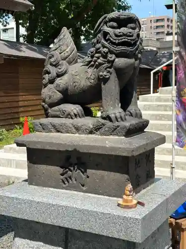 札幌諏訪神社の狛犬