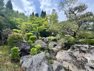 當麻寺奥院の{uncategorized: "未分類", other: "その他", undefined: "問題あり", building: "その他建物", grave: "お墓", sacred_gate: "鳥居", guardian: "狛犬", statue: "像", buddha: "仏像", history: "歴史", nature: "自然", garden: "庭園", animal: "動物", pagoda: "塔", temizu: "手水舎", mountain_gate: "山門・神門", sanctuary: "本殿・本堂", subordinate: "末社・摂社", art: "芸術", scenery: "景色", jizo: "地蔵", ema: "絵馬", goshuin: "御朱印", omikuji: "おみくじ", items: "授与品その他", amulet: "お守り", goshuincho: "御朱印帳", eats: "食事", festival: "お祭り", votive_dance: "神楽", shichigosan: "七五三参", wedding: "結婚式", experience: "体験その他", initially: "初詣", around: "周辺", anti_infection: "感染症対策"}