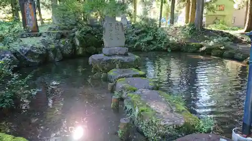 八海神社の庭園