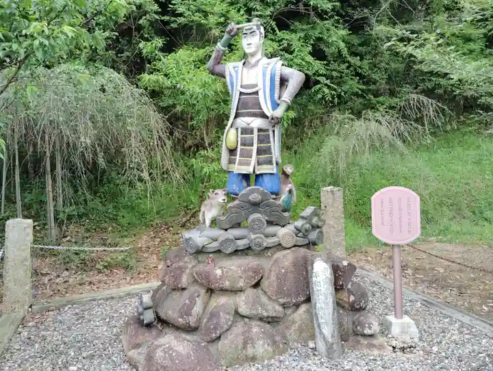 吉備津彦神社の像