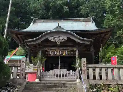 坂本八幡神社の本殿・本堂