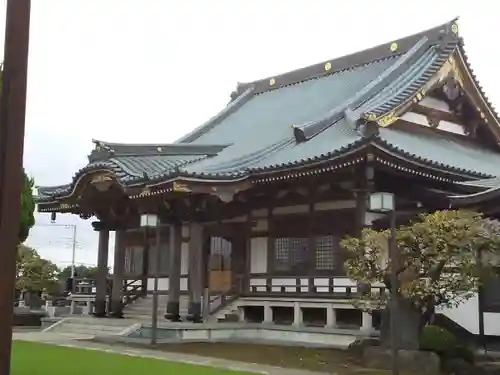 梅岩寺の本殿・本堂