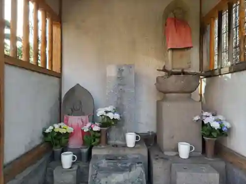 ヤマハルオ馬頭観世音の地蔵