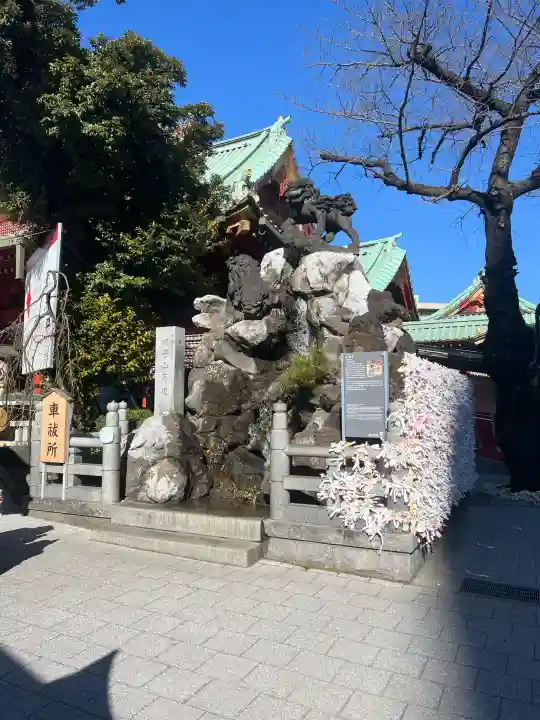 神田神社(神田明神)の{uncategorized: "未分類", other: "その他", undefined: "問題あり", building: "その他建物", grave: "お墓", sacred_gate: "鳥居", guardian: "狛犬", statue: "像", buddha: "仏像", history: "歴史", nature: "自然", garden: "庭園", animal: "動物", pagoda: "塔", temizu: "手水舎", mountain_gate: "山門・神門", sanctuary: "本殿・本堂", subordinate: "末社・摂社", art: "芸術", scenery: "景色", jizo: "地蔵", ema: "絵馬", goshuin: "御朱印", omikuji: "おみくじ", items: "授与品その他", amulet: "お守り", goshuincho: "御朱印帳", eats: "食事", festival: "お祭り", votive_dance: "神楽", shichigosan: "七五三参", wedding: "結婚式", experience: "体験その他", initially: "初詣", around: "周辺", anti_infection: "感染症対策"}