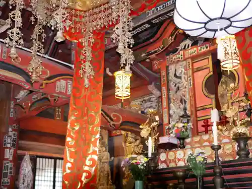 秩父札所１番　四萬部寺の本殿・本堂