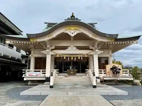 岡山神社の本殿・本堂
