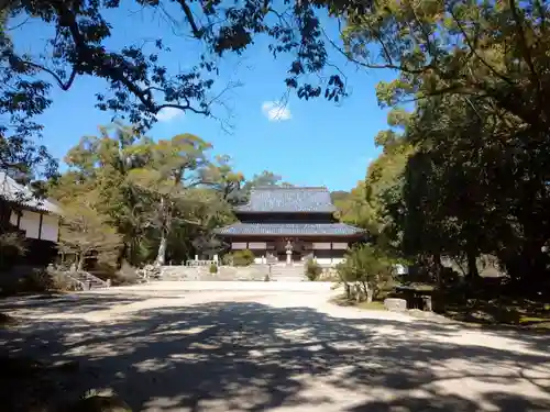 観世音寺の本殿・本堂