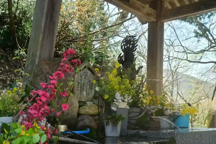 竹之高地不動社(新潟県)