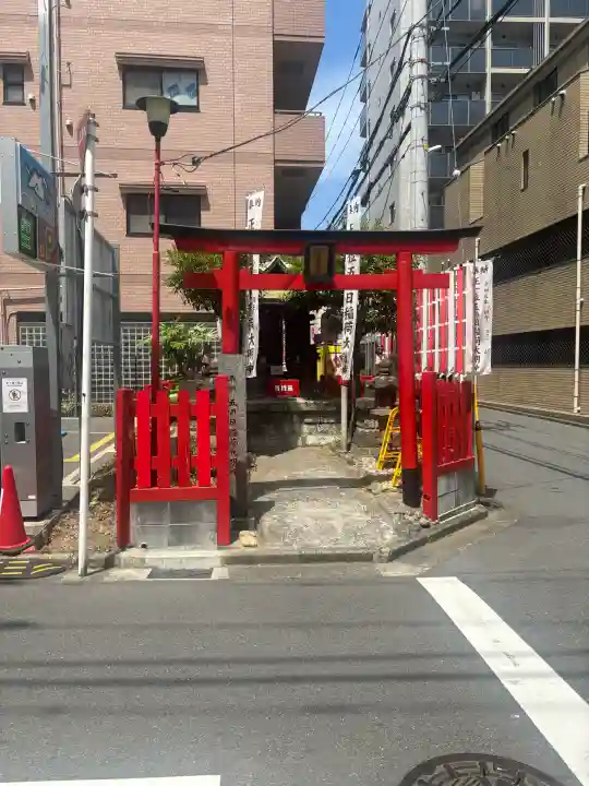 五の日稲荷大明神の{uncategorized: "未分類", other: "その他", undefined: "問題あり", building: "その他建物", grave: "お墓", sacred_gate: "鳥居", guardian: "狛犬", statue: "像", buddha: "仏像", history: "歴史", nature: "自然", garden: "庭園", animal: "動物", pagoda: "塔", temizu: "手水舎", mountain_gate: "山門・神門", sanctuary: "本殿・本堂", subordinate: "末社・摂社", art: "芸術", scenery: "景色", jizo: "地蔵", ema: "絵馬", goshuin: "御朱印", omikuji: "おみくじ", items: "授与品その他", amulet: "お守り", goshuincho: "御朱印帳", eats: "食事", festival: "お祭り", votive_dance: "神楽", shichigosan: "七五三参", wedding: "結婚式", experience: "体験その他", initially: "初詣", around: "周辺", anti_infection: "感染症対策"}