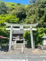 備中高梁稲荷神社の{uncategorized: "未分類", other: "その他", undefined: "問題あり", building: "その他建物", grave: "お墓", sacred_gate: "鳥居", guardian: "狛犬", statue: "像", buddha: "仏像", history: "歴史", nature: "自然", garden: "庭園", animal: "動物", pagoda: "塔", temizu: "手水舎", mountain_gate: "山門・神門", sanctuary: "本殿・本堂", subordinate: "末社・摂社", art: "芸術", scenery: "景色", jizo: "地蔵", ema: "絵馬", goshuin: "御朱印", omikuji: "おみくじ", items: "授与品その他", amulet: "お守り", goshuincho: "御朱印帳", eats: "食事", festival: "お祭り", votive_dance: "神楽", shichigosan: "七五三参", wedding: "結婚式", experience: "体験その他", initially: "初詣", around: "周辺", anti_infection: "感染症対策"}