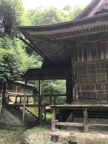 井戸神社の本殿