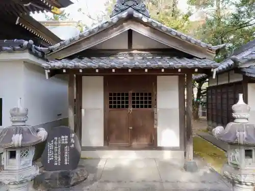 榎前八劔神社の末社・摂社