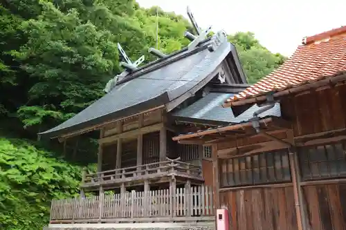 久奈子神社の本殿