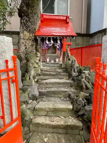 三囲神社の末社