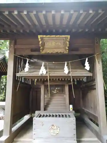 下高井戸八幡神社の末社・摂社