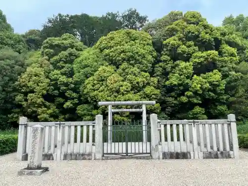 称徳・孝謙天皇陵（高野陵）(奈良県)