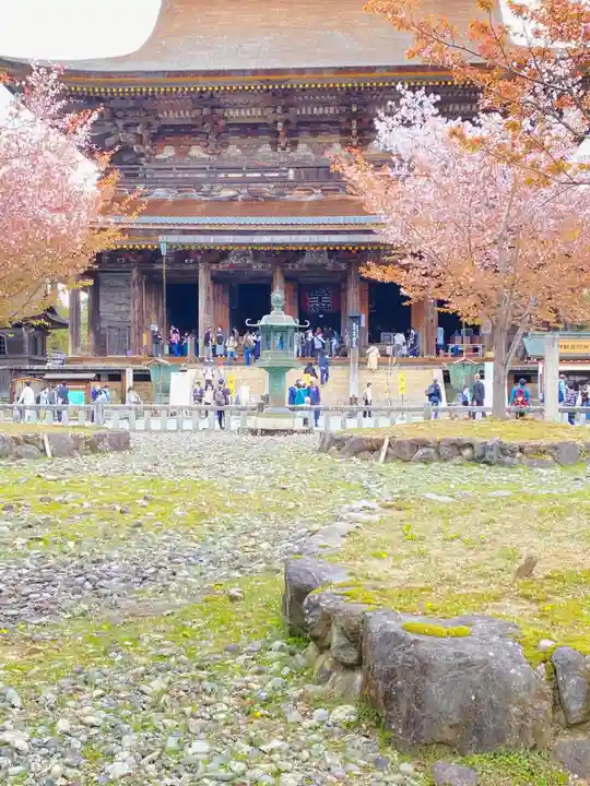金峯山寺の本殿・本堂