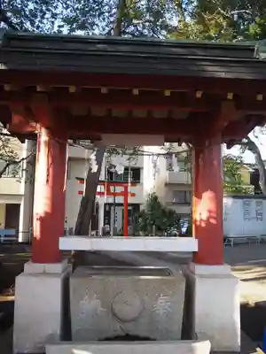 永福稲荷神社の手水舎