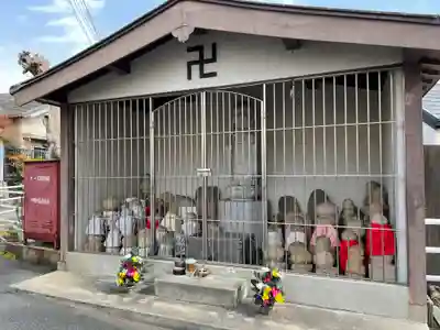 地蔵尊(本山北町1)の本殿・本堂