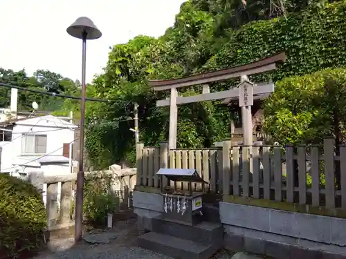 元町厳島神社の鳥居