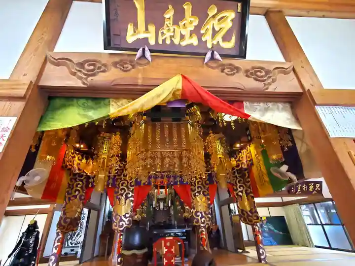 多聞寺の本殿・本堂