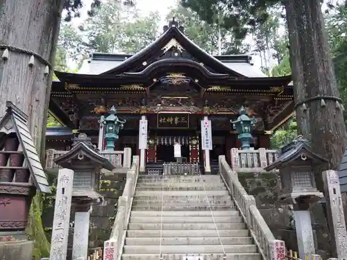 三峯神社の本殿・本堂