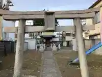 西守稲荷神社の{uncategorized: "未分類", other: "その他", undefined: "問題あり", building: "その他建物", grave: "お墓", sacred_gate: "鳥居", guardian: "狛犬", statue: "像", buddha: "仏像", history: "歴史", nature: "自然", garden: "庭園", animal: "動物", pagoda: "塔", temizu: "手水舎", mountain_gate: "山門・神門", sanctuary: "本殿・本堂", subordinate: "末社・摂社", art: "芸術", scenery: "景色", jizo: "地蔵", ema: "絵馬", goshuin: "御朱印", omikuji: "おみくじ", items: "授与品その他", amulet: "お守り", goshuincho: "御朱印帳", eats: "食事", festival: "お祭り", votive_dance: "神楽", shichigosan: "七五三参", wedding: "結婚式", experience: "体験その他", initially: "初詣", around: "周辺", anti_infection: "感染症対策"}