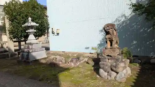 西之神祠の庭園