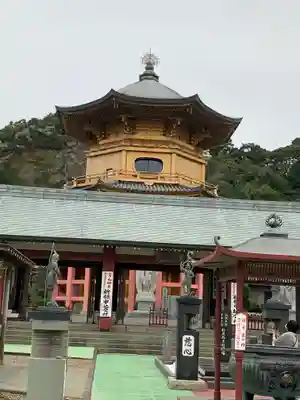 満願寺の本殿・本堂