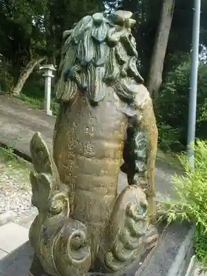 八王子神社の狛犬