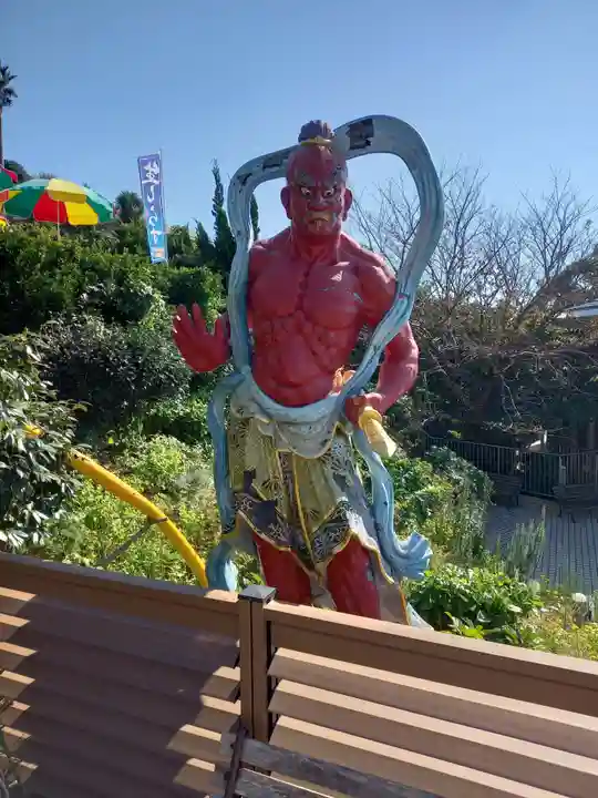 最福寺別院江の島大師の像