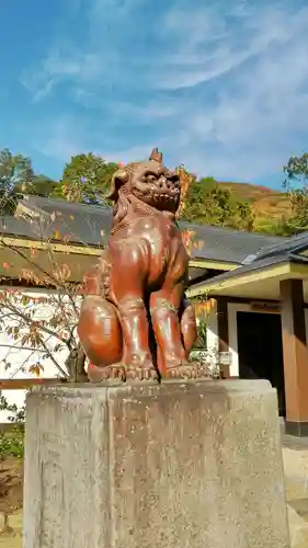 岡山縣護國神社の狛犬