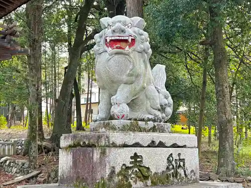 弓削神社の狛犬