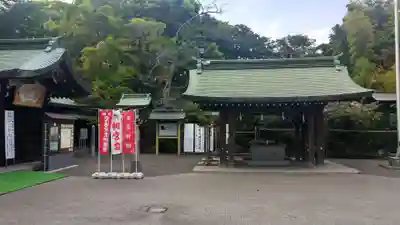 大宮八幡宮の山門・神門