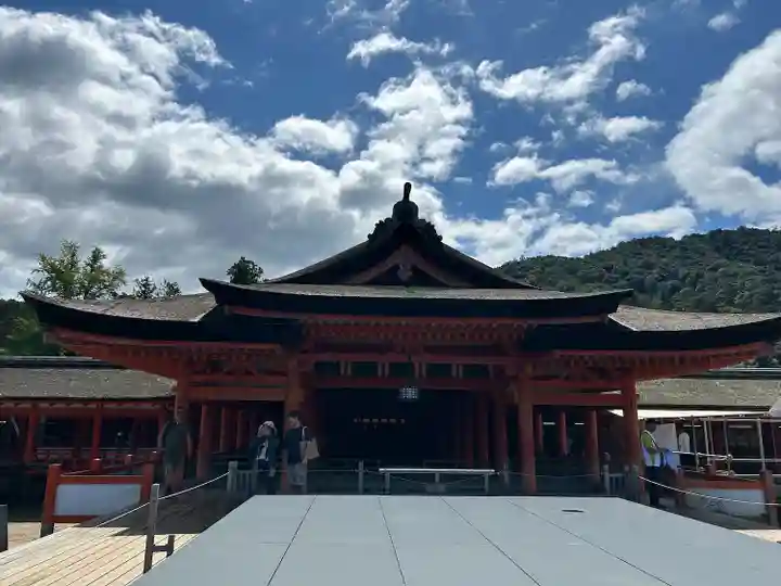 厳島神社(広島県)