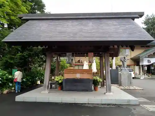 旭川神社の手水舎
