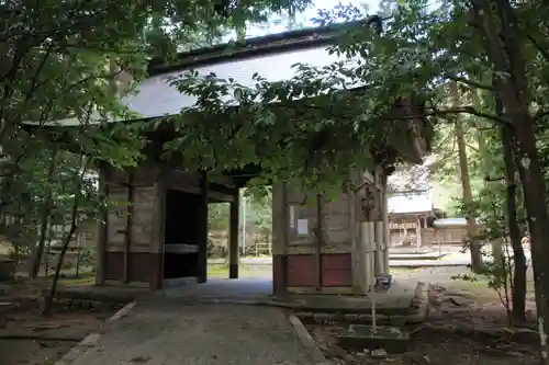 若狭彦神社（上社）の山門