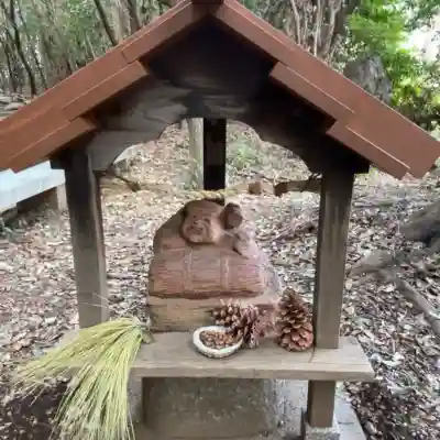 出雲大社相模分祠の{uncategorized: "未分類", other: "その他", undefined: "問題あり", building: "その他建物", grave: "お墓", sacred_gate: "鳥居", guardian: "狛犬", statue: "像", buddha: "仏像", history: "歴史", nature: "自然", garden: "庭園", animal: "動物", pagoda: "塔", temizu: "手水舎", mountain_gate: "山門・神門", sanctuary: "本殿・本堂", subordinate: "末社・摂社", art: "芸術", scenery: "景色", jizo: "地蔵", ema: "絵馬", goshuin: "御朱印", omikuji: "おみくじ", items: "授与品その他", amulet: "お守り", goshuincho: "御朱印帳", eats: "食事", festival: "お祭り", votive_dance: "神楽", shichigosan: "七五三参", wedding: "結婚式", experience: "体験その他", initially: "初詣", around: "周辺", anti_infection: "感染症対策"}