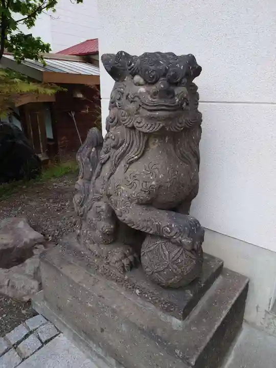 上手稲神社の狛犬