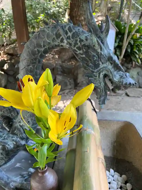 蝮ヶ池八幡宮の手水舎