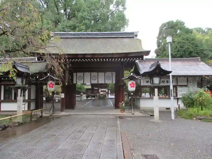 平野神社の山門・神門