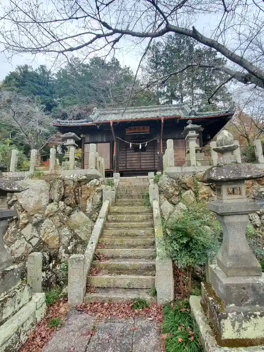 威怒神社の本殿・本堂