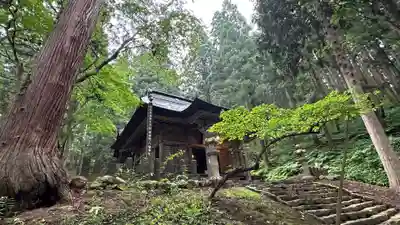 鳥越八幡神社(山形県)