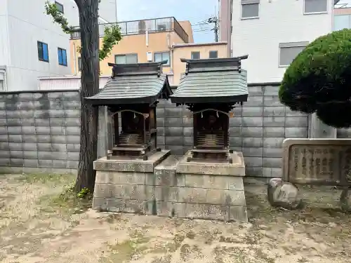 みなと八幡神社の{uncategorized: "未分類", other: "その他", undefined: "問題あり", building: "その他建物", grave: "お墓", sacred_gate: "鳥居", guardian: "狛犬", statue: "像", buddha: "仏像", history: "歴史", nature: "自然", garden: "庭園", animal: "動物", pagoda: "塔", temizu: "手水舎", mountain_gate: "山門・神門", sanctuary: "本殿・本堂", subordinate: "末社・摂社", art: "芸術", scenery: "景色", jizo: "地蔵", ema: "絵馬", goshuin: "御朱印", omikuji: "おみくじ", items: "授与品その他", amulet: "お守り", goshuincho: "御朱印帳", eats: "食事", festival: "お祭り", votive_dance: "神楽", shichigosan: "七五三参", wedding: "結婚式", experience: "体験その他", initially: "初詣", around: "周辺", anti_infection: "感染症対策"}