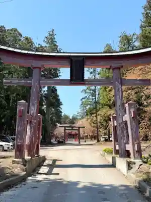 高照神社の{uncategorized: "未分類", other: "その他", undefined: "問題あり", building: "その他建物", grave: "お墓", sacred_gate: "鳥居", guardian: "狛犬", statue: "像", buddha: "仏像", history: "歴史", nature: "自然", garden: "庭園", animal: "動物", pagoda: "塔", temizu: "手水舎", mountain_gate: "山門・神門", sanctuary: "本殿・本堂", subordinate: "末社・摂社", art: "芸術", scenery: "景色", jizo: "地蔵", ema: "絵馬", goshuin: "御朱印", omikuji: "おみくじ", items: "授与品その他", amulet: "お守り", goshuincho: "御朱印帳", eats: "食事", festival: "お祭り", votive_dance: "神楽", shichigosan: "七五三参", wedding: "結婚式", experience: "体験その他", initially: "初詣", around: "周辺", anti_infection: "感染症対策"}