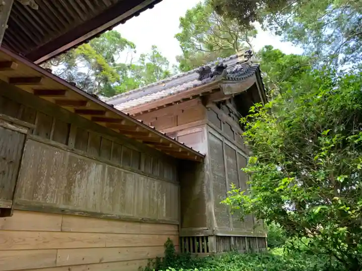 子安神社の本殿・本堂