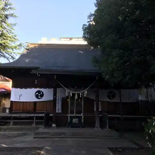 神明神社の本殿