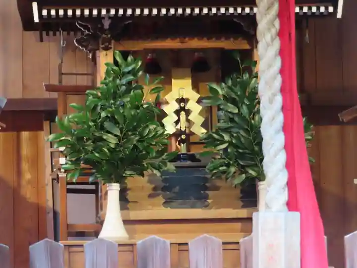 白山神社の本殿・本堂